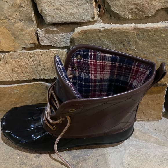 Quilted winter boots NWT - Picture 5 of 6